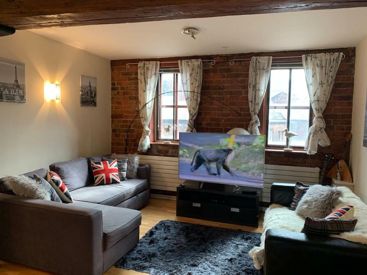 Apartment 2 Bed Duplex Penthouse By Mathew Street Sleeps 6 *